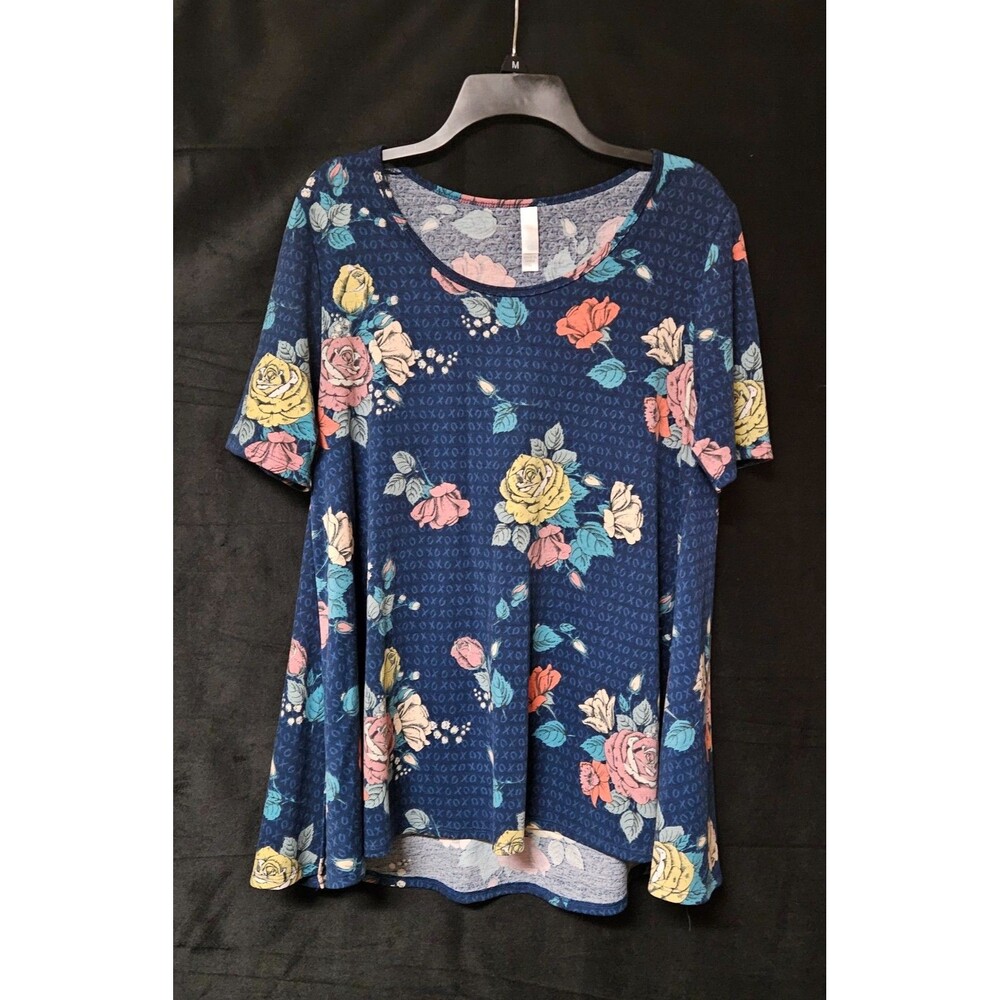 Lula Roe Ladies Tee Shirt Size MEDIUM Multi Color Floral Print Soft Short Sleeve